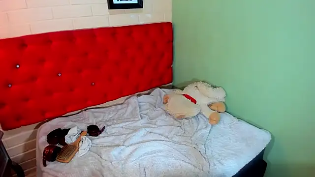 ScarletKray online show from March 2025 09:46:01 AM