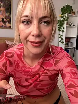 Snapshot of rileylovesyou chatting on February 2025 08:42:02 PM rileylovesyou online show from February 2025 08:42:02 PM