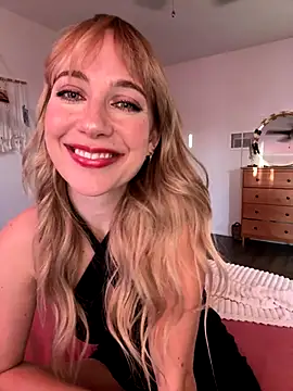 Snapshot of rileylovesyou chatting on September 2025 01:27:01 AM rileylovesyou online show from September 2025 01:27:01 AM