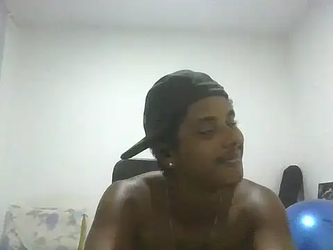 Snapshot of ONegodoce25 chatting on April 2026 12:27:01 AM ONegodoce25 online show from April 2026 12:27:01 AM