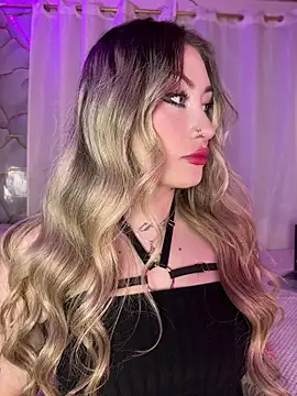 Snapshot of Lally_Valencia__ chatting on June 2026 09:07:01 AM Lally Valencia online show from June 2026 09:07:01 AM