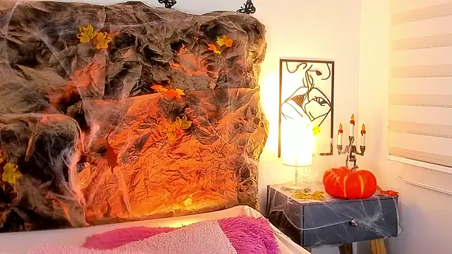 Snapshot of Violetta_Ficher chatting on October 2025 02:09:02 AM Violetta Ficher online show from October 2025 02:09:02 AM