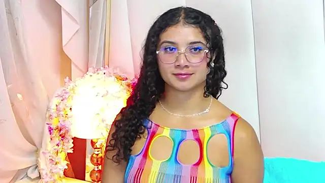 GinevraCarusso online show from September 2025 06:19:02 PM