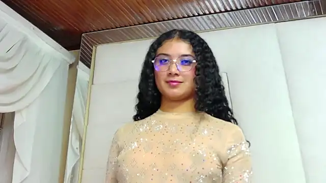 GinevraCarusso online show from September 2025 06:18:02 PM