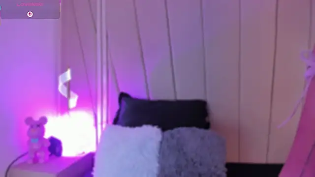 Nikki vega online show from February 2025 04:31:01 AM