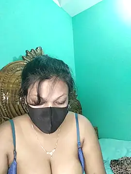 monekhan123 online show from October 2025 07:46:02 PM