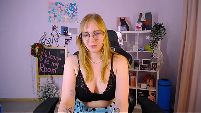 VeronicaAndersen online show from February 2025 01:38:01 PM
