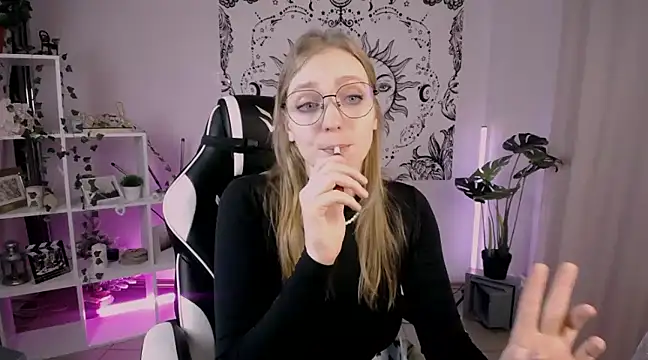 VeronicaAndersen online show from February 2025 08:28:02 PM