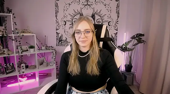 VeronicaAndersen online show from March 2025 06:22:02 PM
