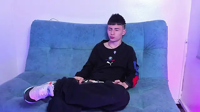 Stivarfox21 online show from February 2025 03:59:01 AM