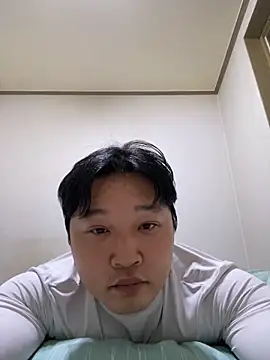 offwhite777 online show from February 2025 09:58:01 AM