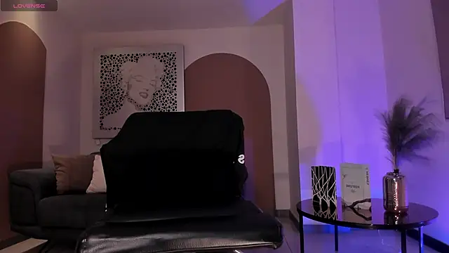 BeccaBaxter online show from February 2026 12:12:01 PM