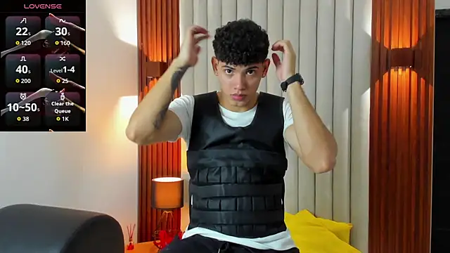 Justin mack online show from October 2025 07:25:01 PM