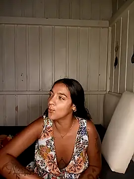 Snapshot of Pantaneirasexy chatting on January 2025 07:15:01 PM Pantaneirasexy online show from January 2025 07:15:01 PM