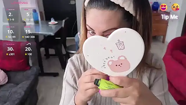 xxsexycutexxx online show from October 2025 12:09:01 PM