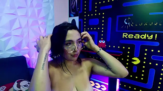 Enyel valmina online show from February 2025 05:48:01 PM