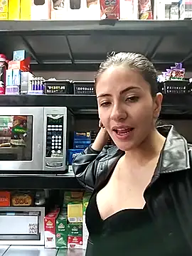 Andrea18 blonde online show from February 2025 02:55:02 PM