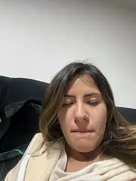 Andrea18 blonde online show from March 2025 02:59:01 AM