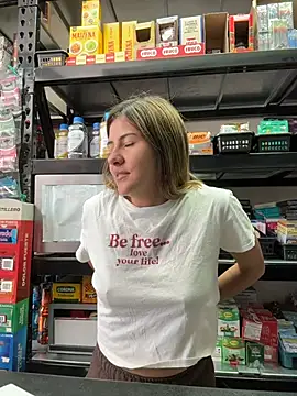 Andrea18 blonde online show from January 2026 02:31:01 PM