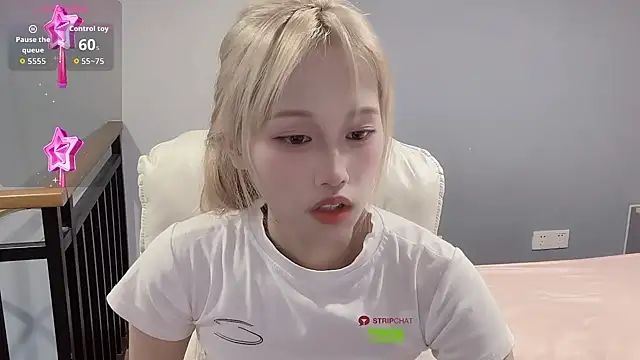 xunian71O online show from September 2025 09:09:01 PM