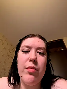 Viesicaa online show from December 2025 05:13:01 AM