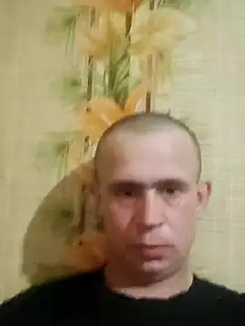 Snapshot of alex_brow_n chatting on February 2025 01:41:01 PM alex brow n online show from February 2025 01:41:01 PM