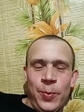 Snapshot of alex_brow_n chatting on February 2025 07:42:01 PM alex brow n online show from February 2025 07:42:01 PM