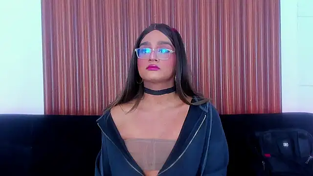 Snapshot of Karla_Dior7 chatting on February 2025 06:15:02 AM Karla Dior7 online show from February 2025 06:15:02 AM