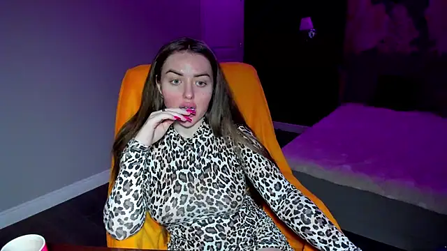 MissisCaty online show from March 2026 03:58:02 AM