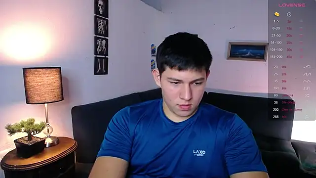 JamesCr  online show from February 2026 12:26:01 AM