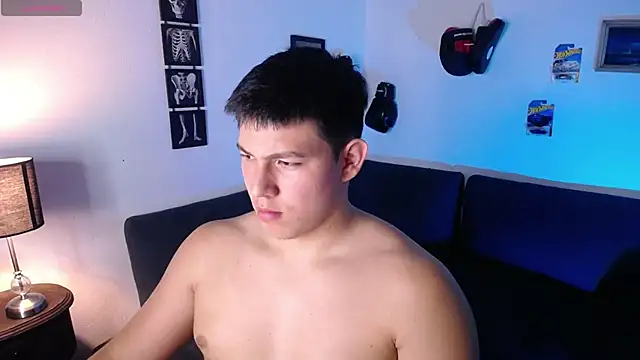 JamesCr  online show from March 2026 02:28:02 AM