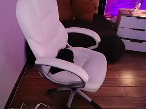 Alexaamoon  online show from March 2025 07:43:02 PM