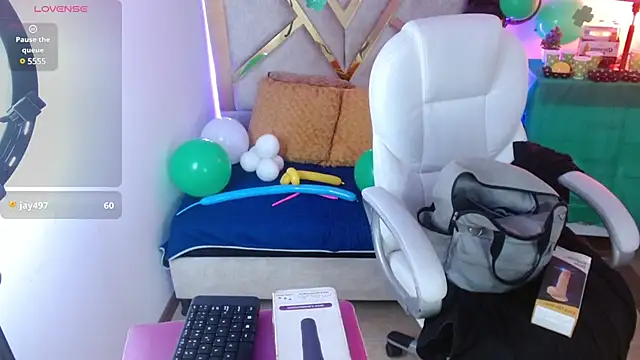 Alexaamoon  online show from March 2025 07:20:02 PM