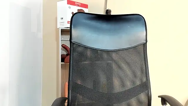 Snapshot of Violetta_0 chatting on September 2025 01:33:02 PM Violetta 0 online show from September 2025 01:33:02 PM