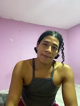 Snapshot of alexiaross96 chatting on July 2026 11:48:02 PM alexiaross96 online show from July 2026 11:48:02 PM