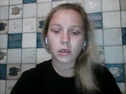 Snapshot of Anna_wey chatting on June 2026 07:07:01 PM Anna wey online show from June 2026 07:07:01 PM