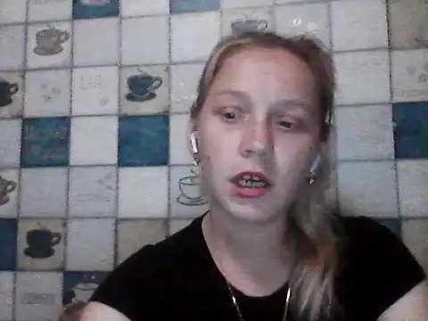 Snapshot of Anna_wey chatting on June 2026 07:15:01 PM Anna wey online show from June 2026 07:15:01 PM