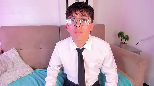 Snapshot of PepperTwink chatting on February 2025 04:10:01 PM PepperTwink online show from February 2025 04:10:01 PM