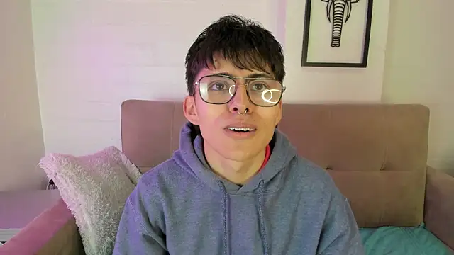 Snapshot of PepperTwink chatting on March 2025 12:55:01 PM PepperTwink online show from March 2025 12:55:01 PM