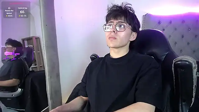 Snapshot of PepperTwink chatting on September 2025 04:30:01 PM PepperTwink online show from September 2025 04:30:01 PM