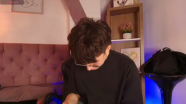 PepperTwink online show from December 2025 04:45:01 PM