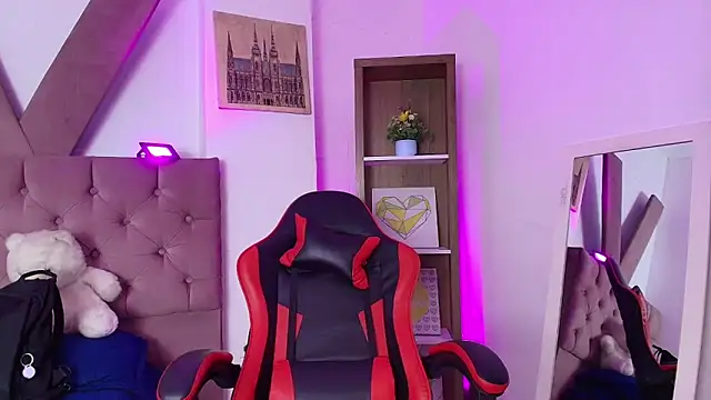 PepperTwink online show from March 2026 01:00:01 PM