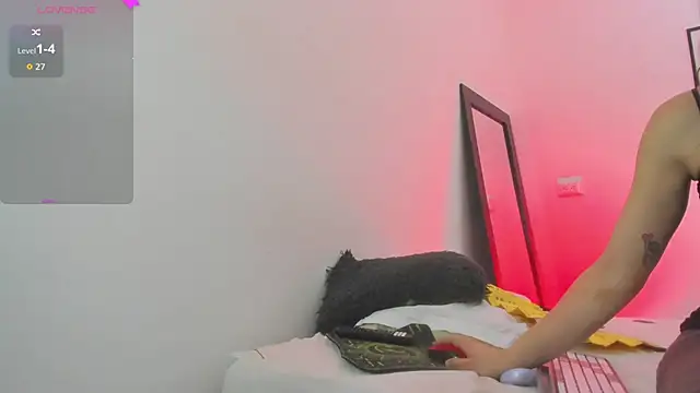 andrea cherryy online show from April 2026 04:52:01 PM