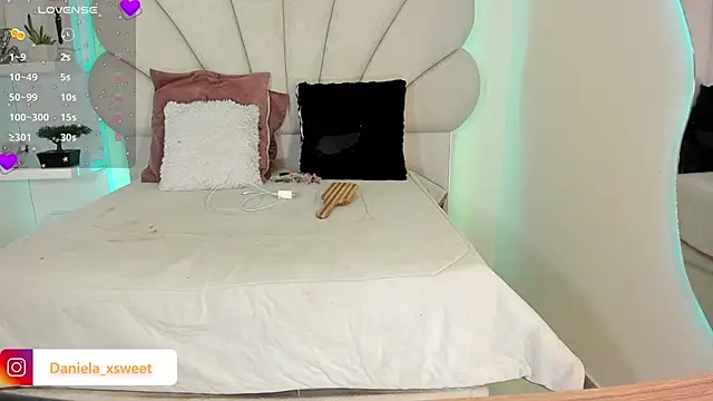 Danielaangelina online show from October 2025 06:34:01 AM