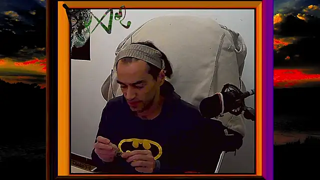 Snapshot of ReyDeBotones chatting on March 2026 08:26:02 PM ReyDeBotones online show from March 2026 08:26:02 PM