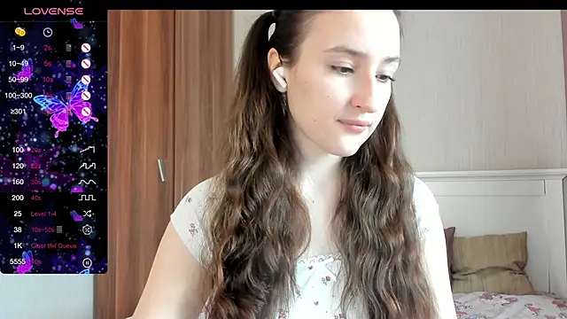 Snapshot of Cute__Nana chatting on October 2025 07:01:01 AM Cute Nana online show from October 2025 07:01:01 AM