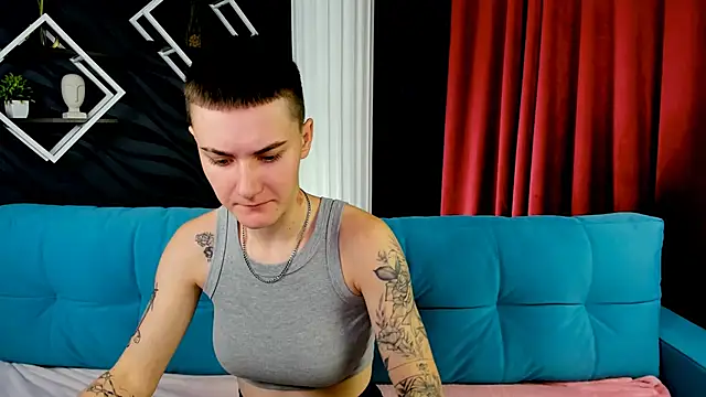 LindaBryantt online show from February 2025 10:17:02 AM