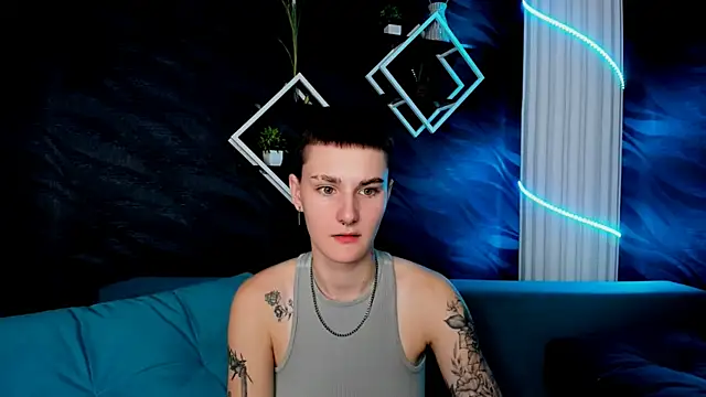 LindaBryantt online show from March 2025 01:59:02 PM