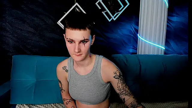 LindaBryantt online show from March 2025 10:41:01 AM