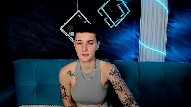 LindaBryantt online show from March 2025 06:35:01 AM